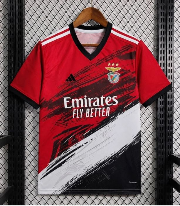 Camisola Benfica pré jogo