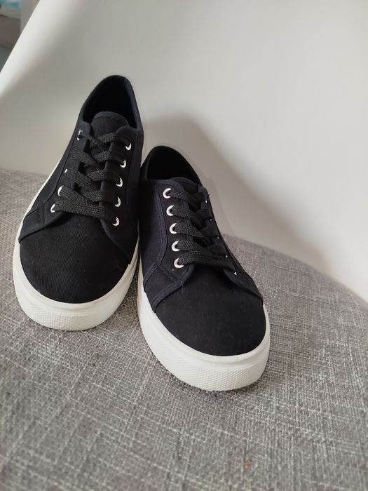 Жіночі кеди розмір 38