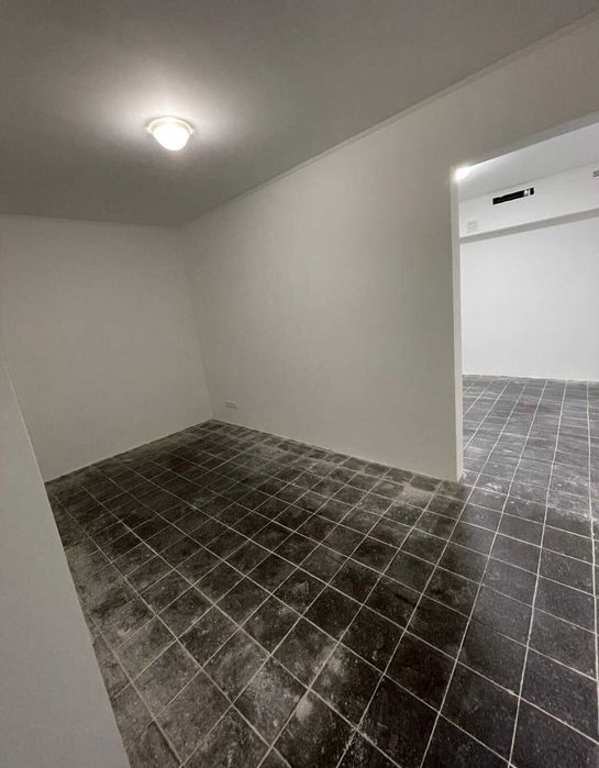 Продаж комерційного приміщення на Ближньому Замості