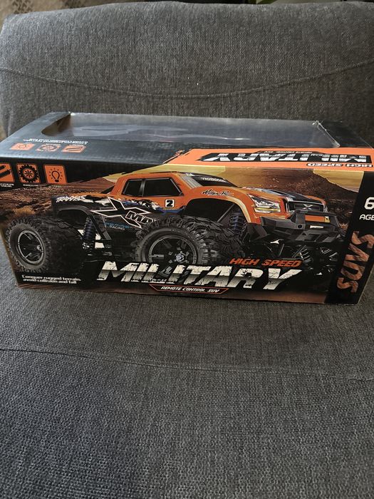 Sterowany samochód wyścigowy RC High Speed Military