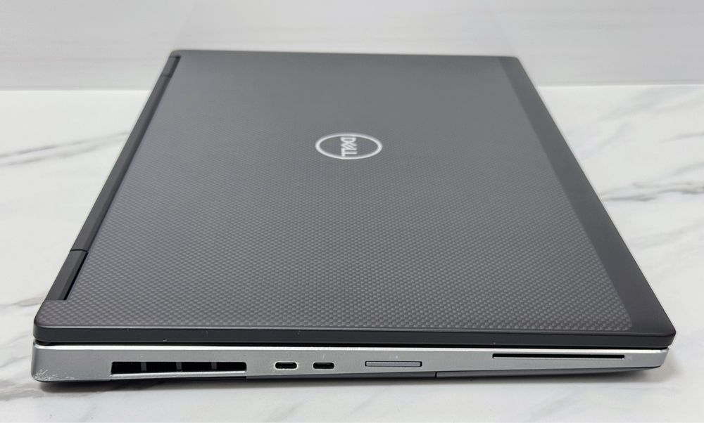 Dell Precision 7730 17.3" FHD IPS|i7-8750H|32GB|512SSD|P4200