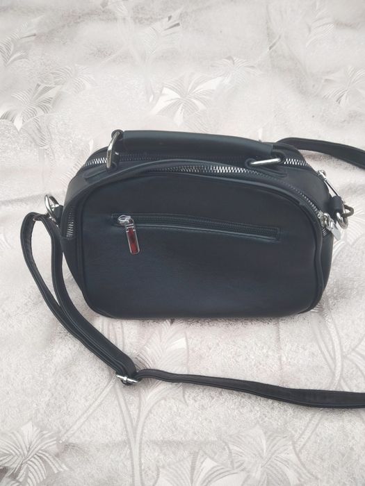 Продам  жіночу сумочку