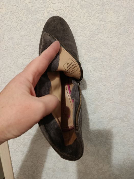 Продаются сапожки,типа казаки.