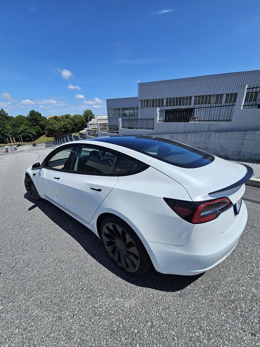 Tesla Model 3 Performance AWD 35 mil kms