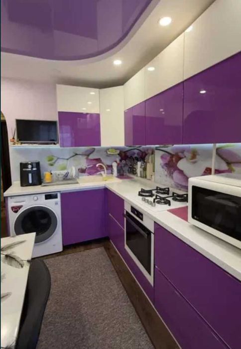 3 кім 70 м2 в багатоповерхівці район КАРАВАНА (718156)