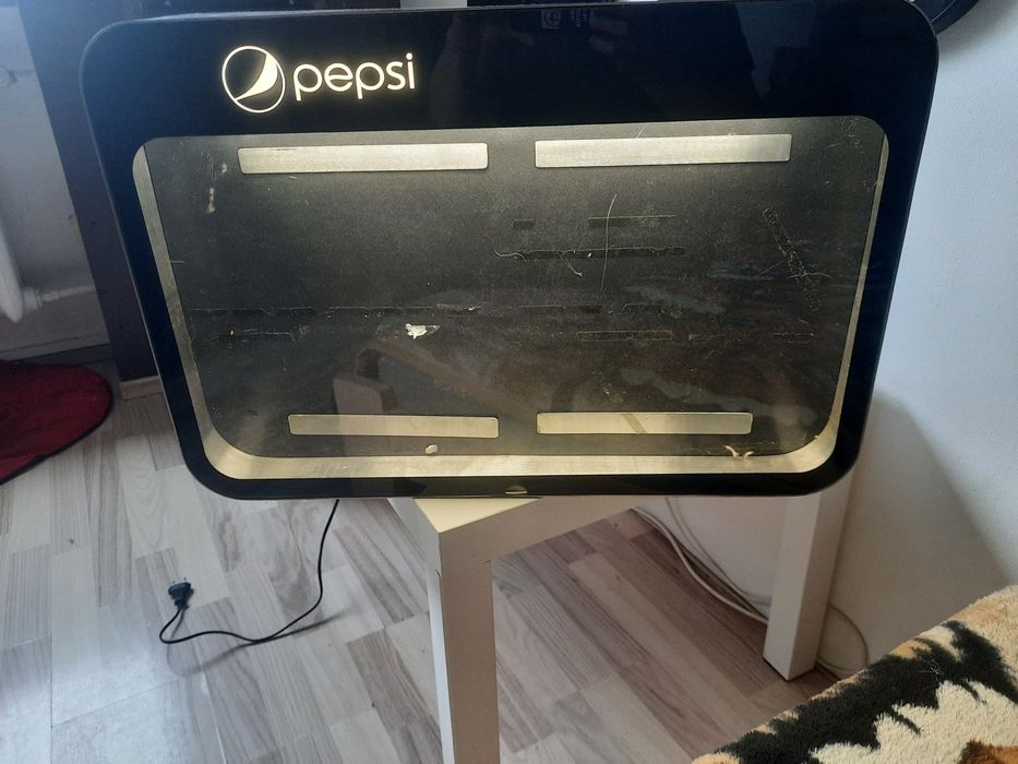 Reklama świetlna podświetlana