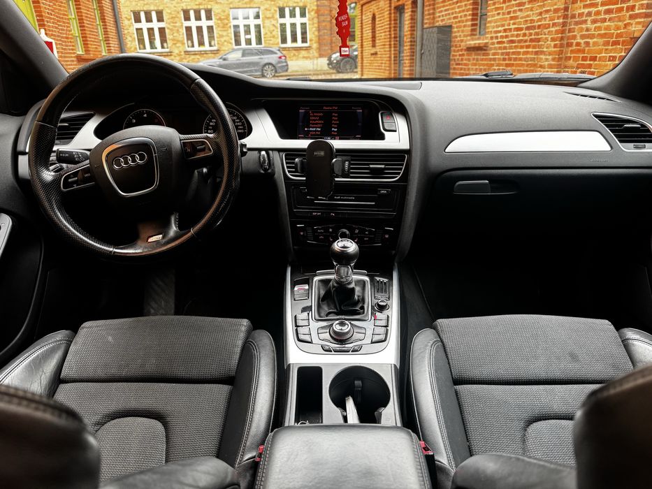 Audi A4 Avant S-Line  143km  CAGA!!  bez wkladu.