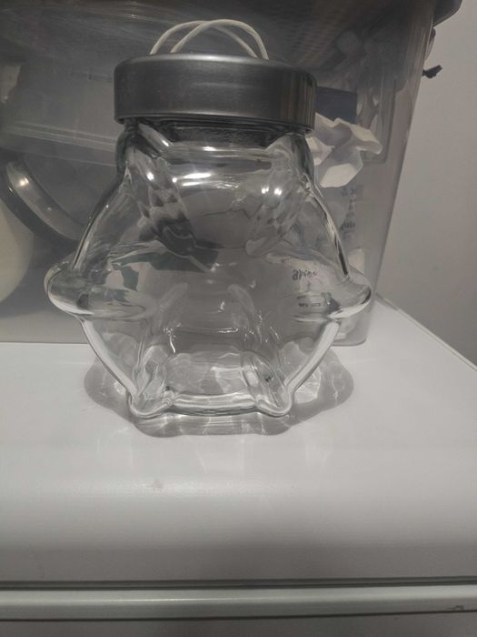 Large bottle with lid.423864421099120640