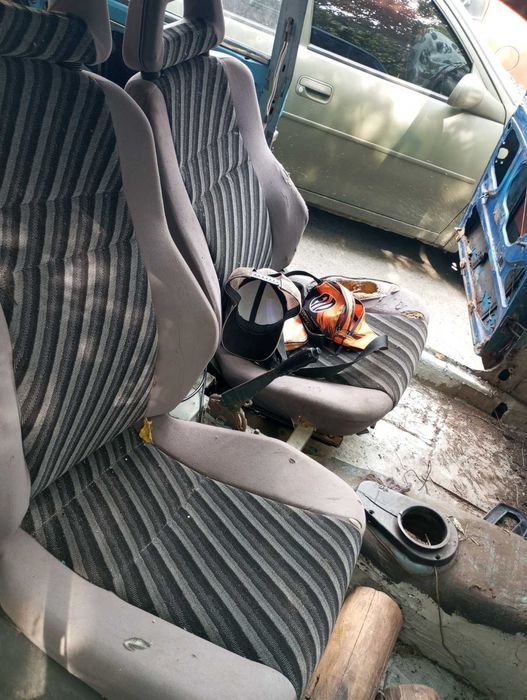 Сидіння іномарка