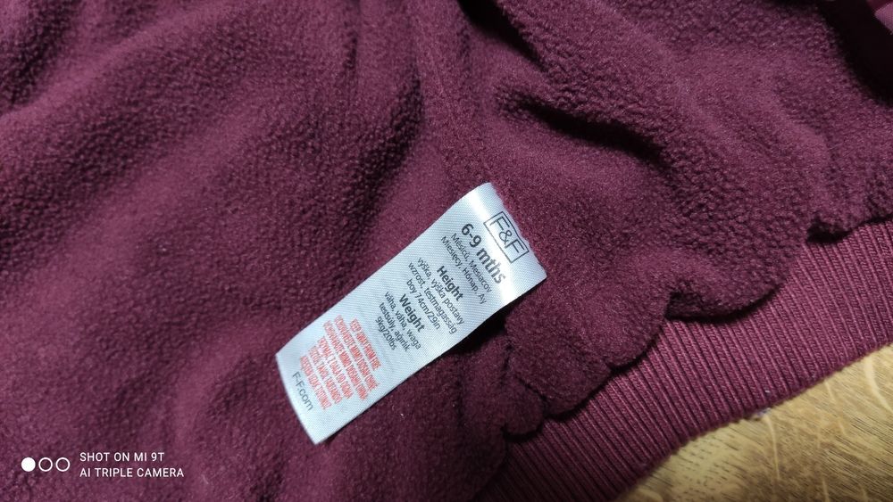 Детская жилетка 6-9 месяцев