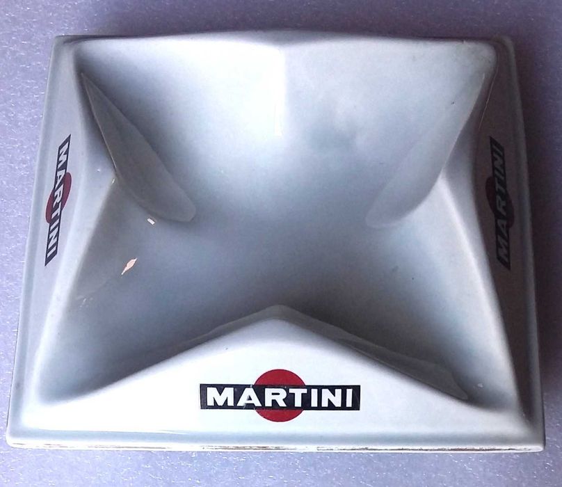 Antigo Cinzeiro Martini