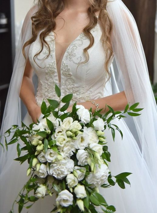 Efektowna suknia ślubna model princessa