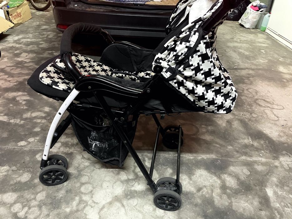 Carrinho de passeio leve como uma pluma437032140984832003