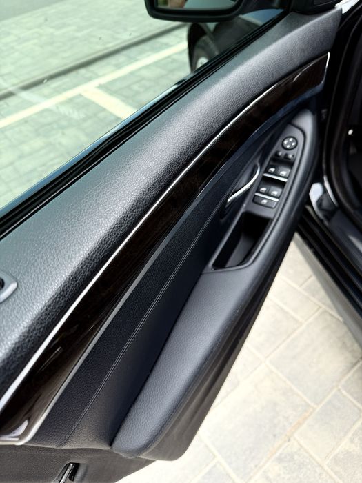 BMW F10 528i xDrive 2014 року 168тис. Пробігу M-look рестайлінг