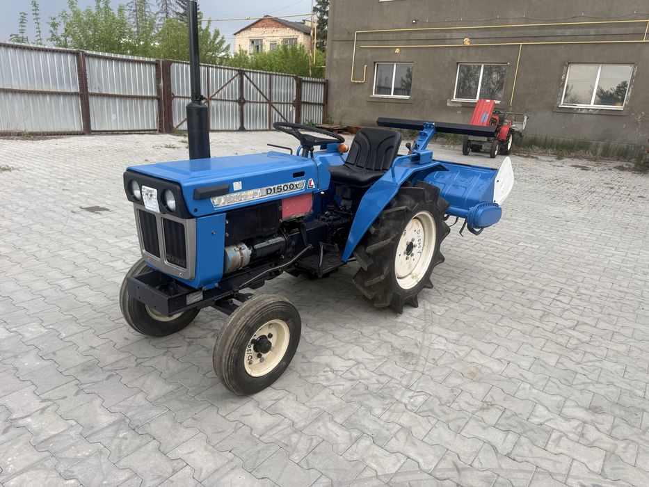 Японський трактор Mitsubishi D1500