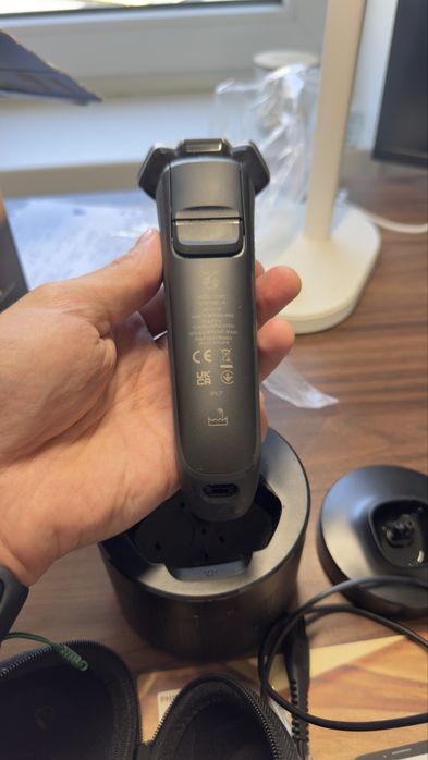 Електробритва Philips Shaver Series 7000 S7886/55 SkinIQ (Повний комплект)