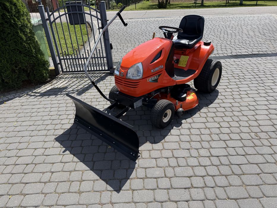 Traktorek Kosiarka Kubota T1880 z pługiem Super Stan