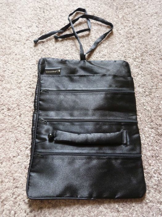 Etui na biżuterię i ozdoby