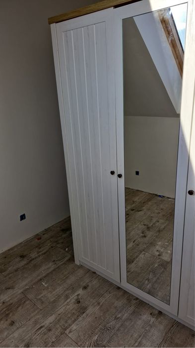 Szafa z lustrem 160x210