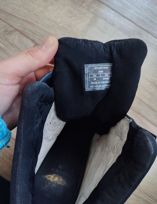 Черевики  bershka 39 розмір