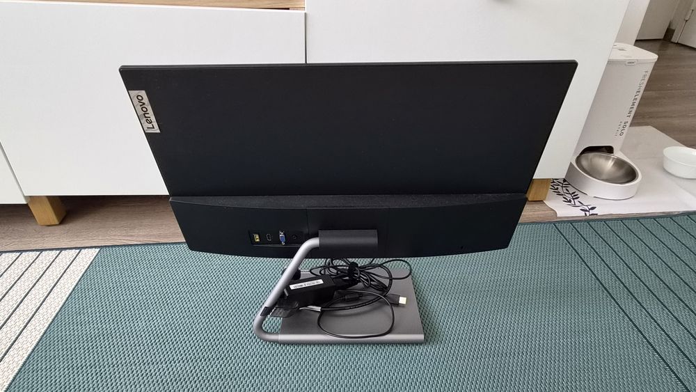 Monitor Lenovo 24 polgadas