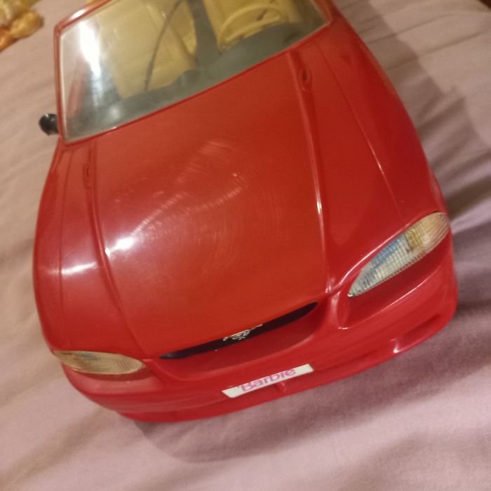 Carro da Barbie vermelho
