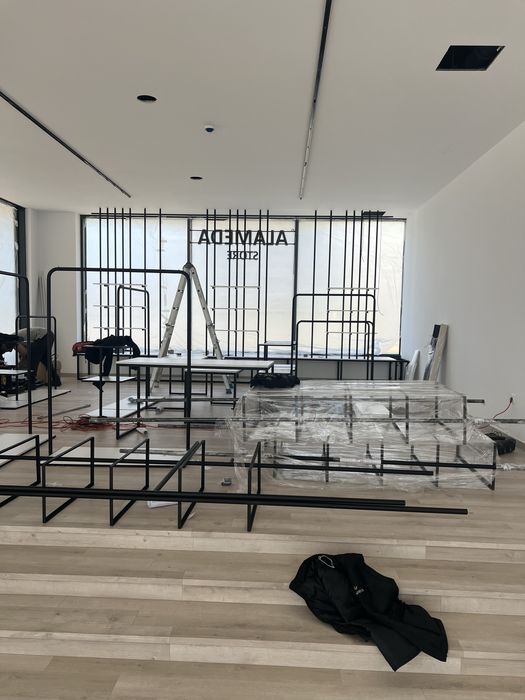 Mobiliario feito por medida para qualquer tipo de loja