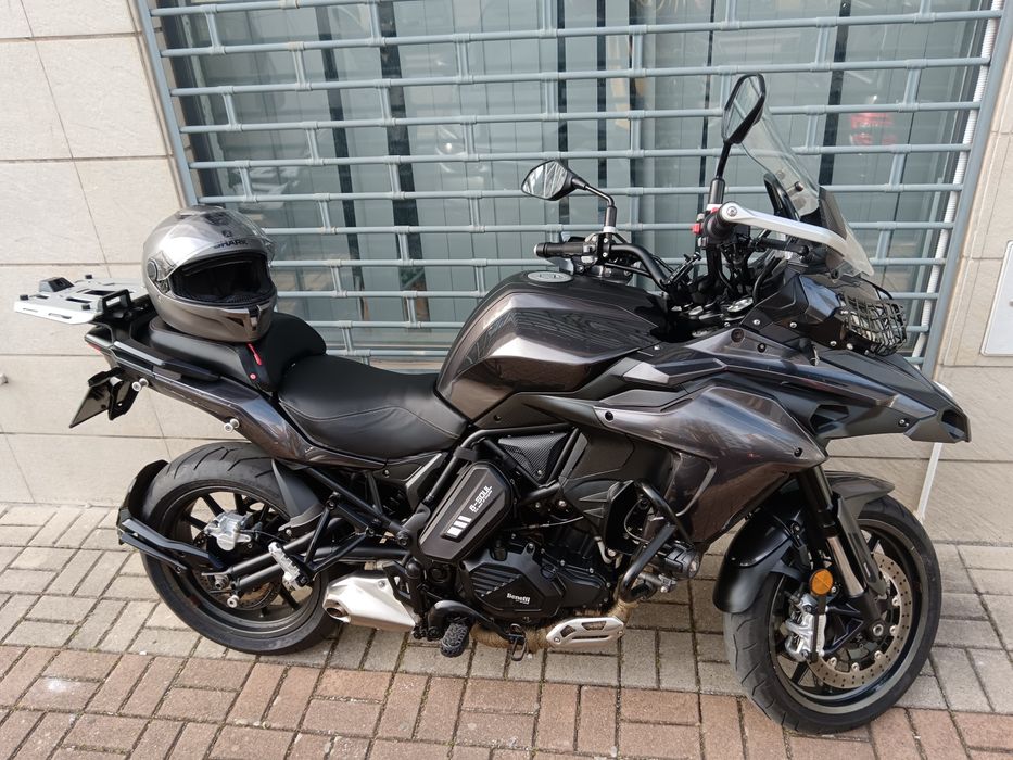 VENDO Benelli trk 502 ano 2023 47000km ( 4.300€)
