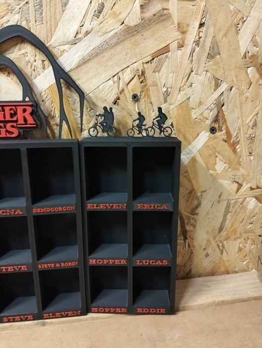 Полиця для фігурок Stranger Things / Дивні Дива