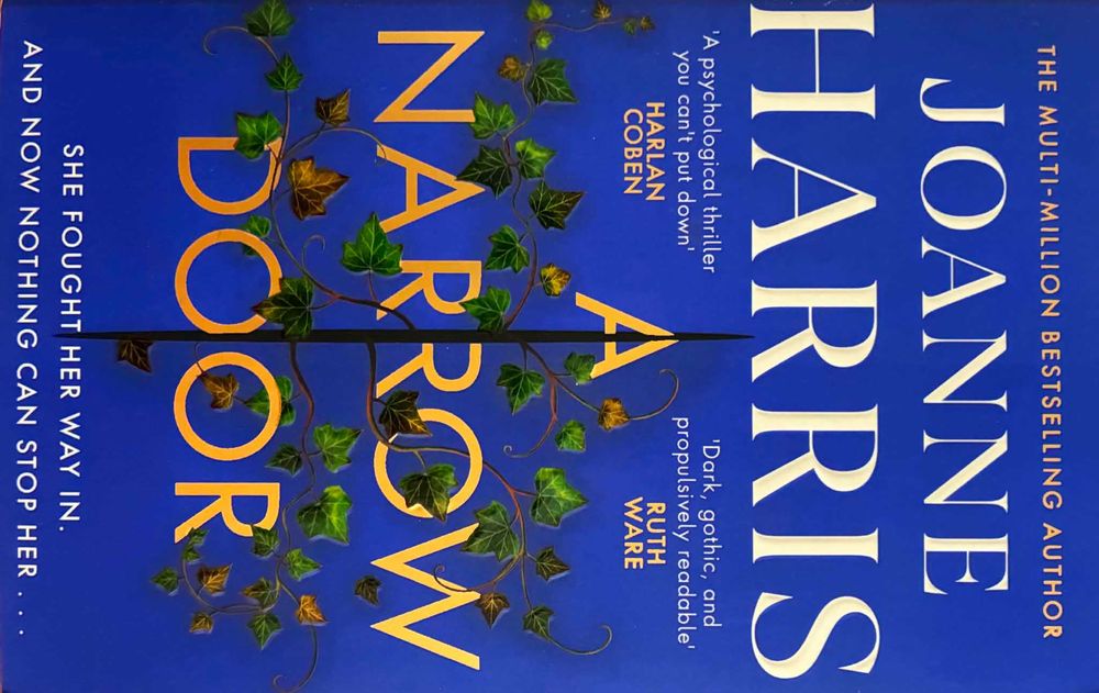 A Narrow Door The Electric Psychological Thriller From The Sunday Times Bestseller de Joanne Harris