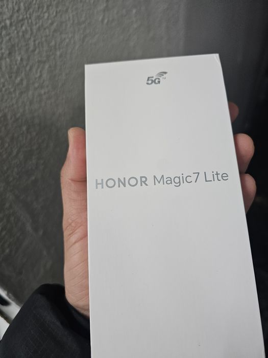 Honor magic 7 lite..256/8gb
