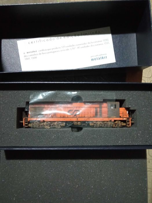 Locomotiva H0 CP 1551 MLW digital com som