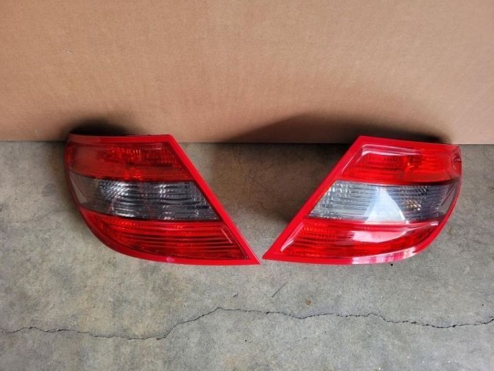 Farolins Mercedes W204 2007