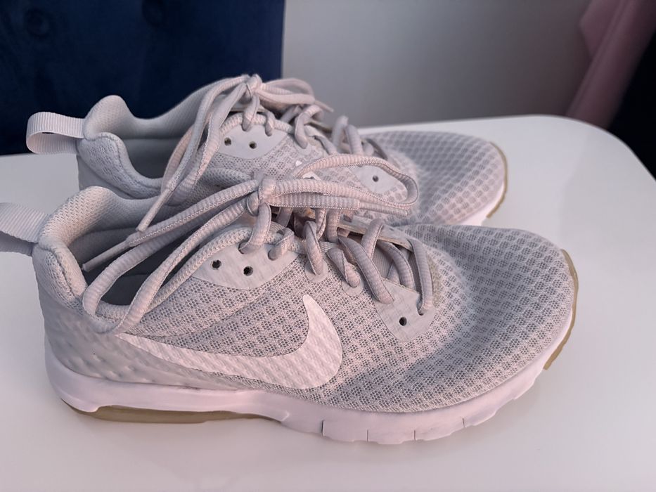 Buty sportowe damskie Nike polecam!!!