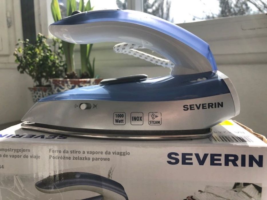 Sprzedam żelazko turystyczne SEVERIN 1000W 115/230 V model BA3234