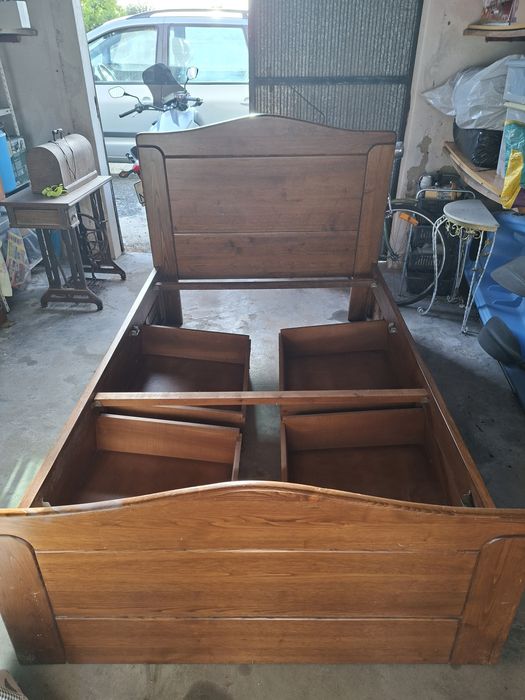 Cama madeira com gavetas
