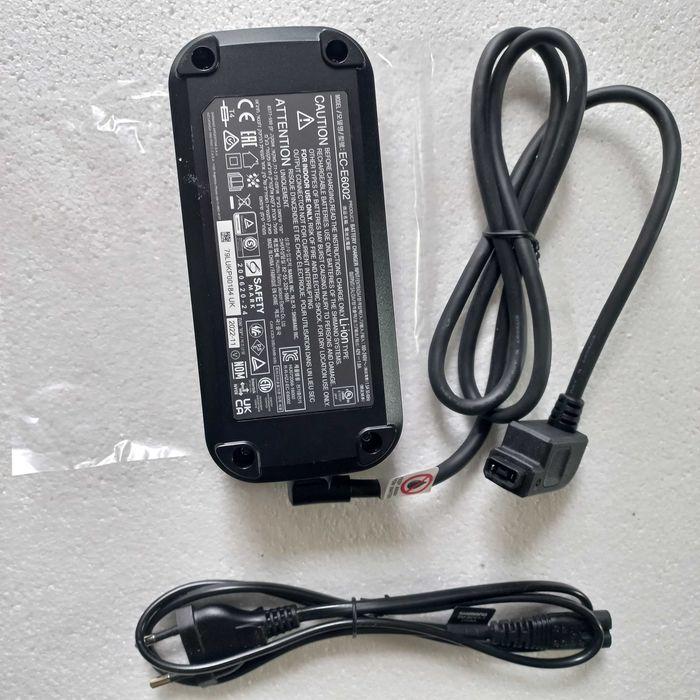 ładowarka bateri Shimano 1.8 A