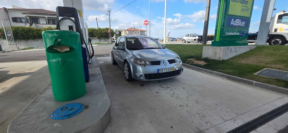 Renault Megane RS F1 Team
