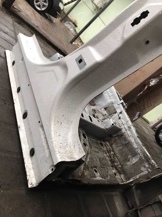 БМВ Х3 поріг стійка центральна ліва X3 G01 разборка BMW шрот запчасти