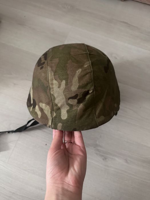 Чохол та шолом в гарному стані Британія