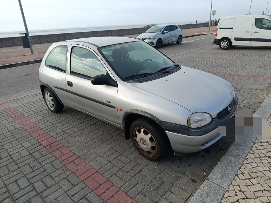Opel corsa                        .