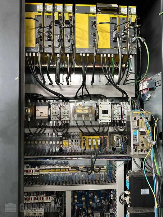 Tokarka CNC Doosan Puma TT2500SY