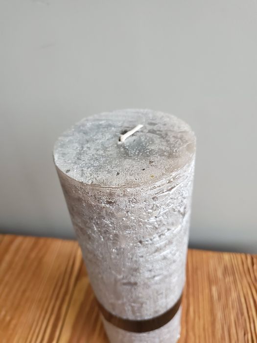 Miloo Home świeczka wysokość 20 cm