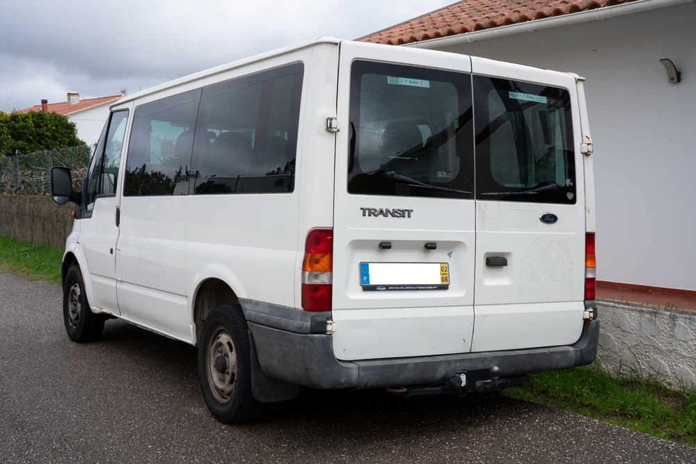 CARRINHA 9 lugares FORD TRANSIT 2002 c/Bola de Reboque