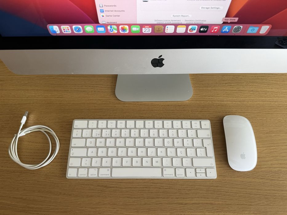 MAC 21” de 2017 como novo. Com teclado e rato