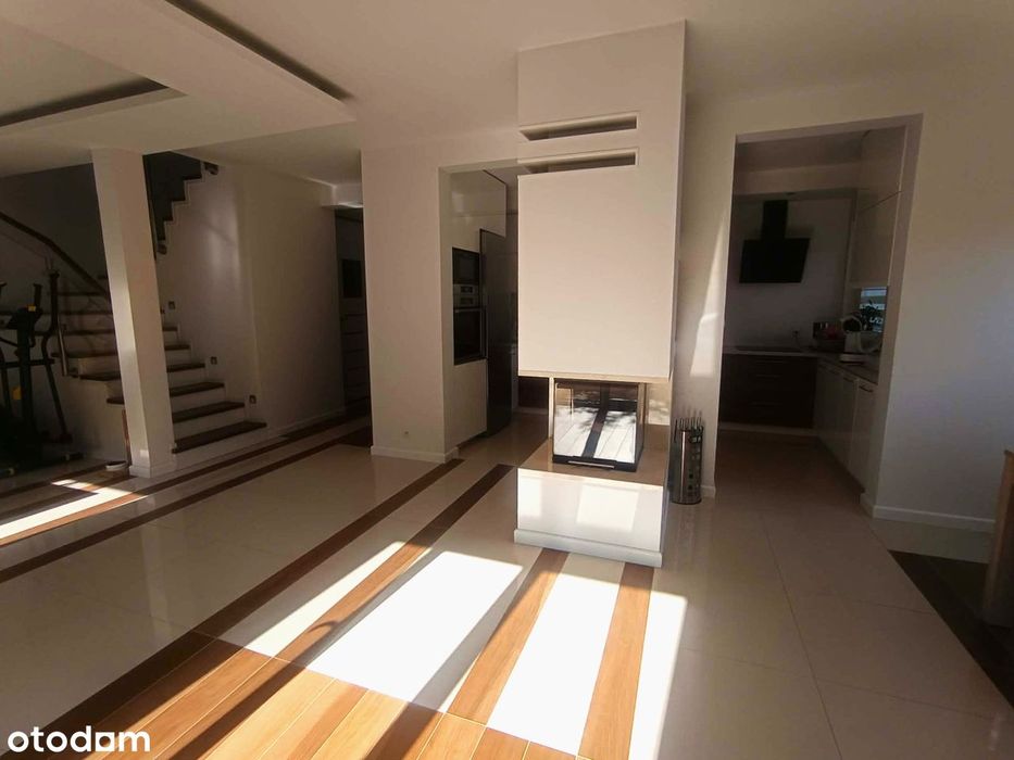 Segment Skrajny 110m2 z ogródkiem i tarasem w dobrej lokalizacji