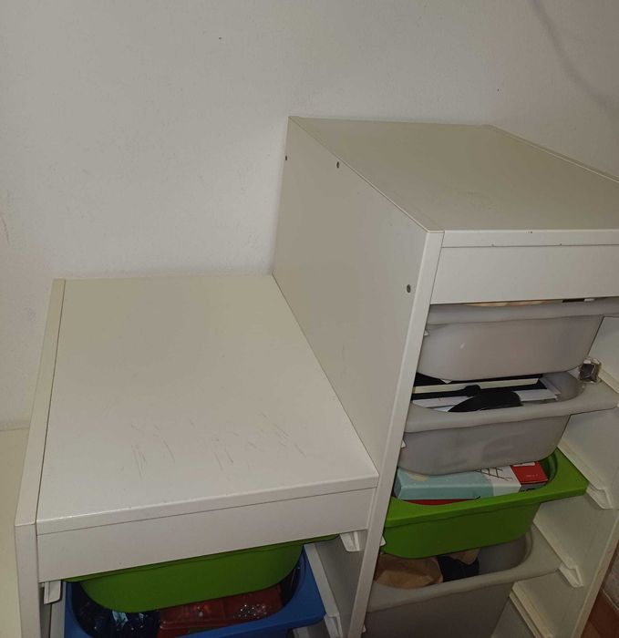 Móvel em escada IKEA (TROFAST)