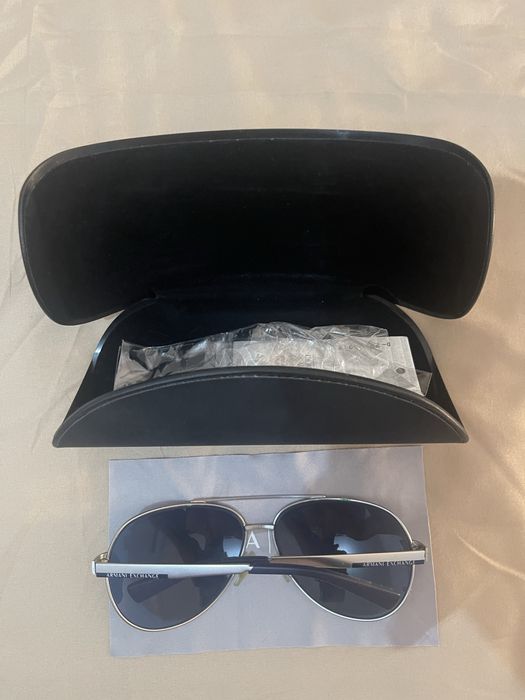Oculos armani quase novos