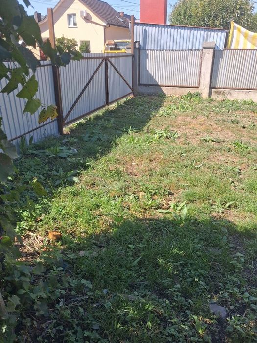 Частина будинку в м.Чнрнівці вул Кармелюка біля Нововінницької