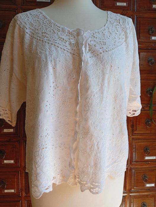 Piękna, haftowana bluzka biała, hand made